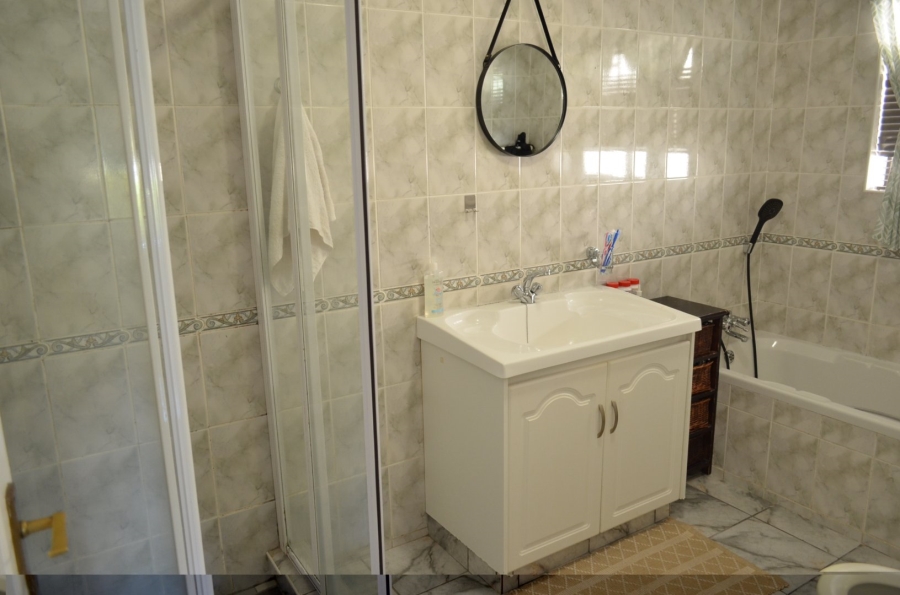 3 Bedroom Property for Sale in Heather Park Western Cape